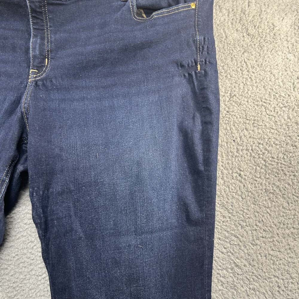 Picture 4 of 16