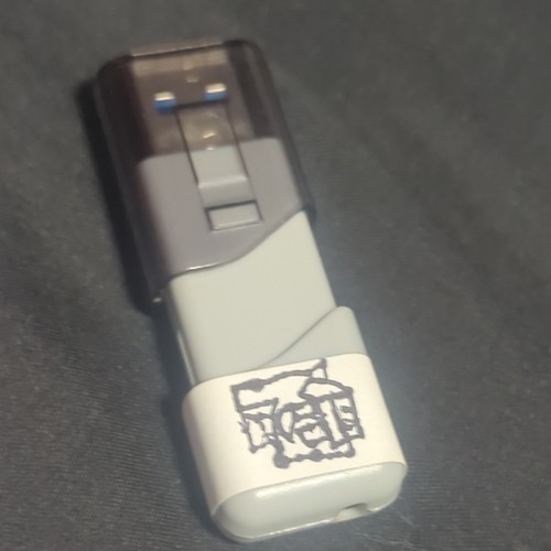 Tails OS Version 6.18 Bootable USB 3 Thumbdrive, PNY 32G. Protect Your Anonymity - 第 2/3 張圖片