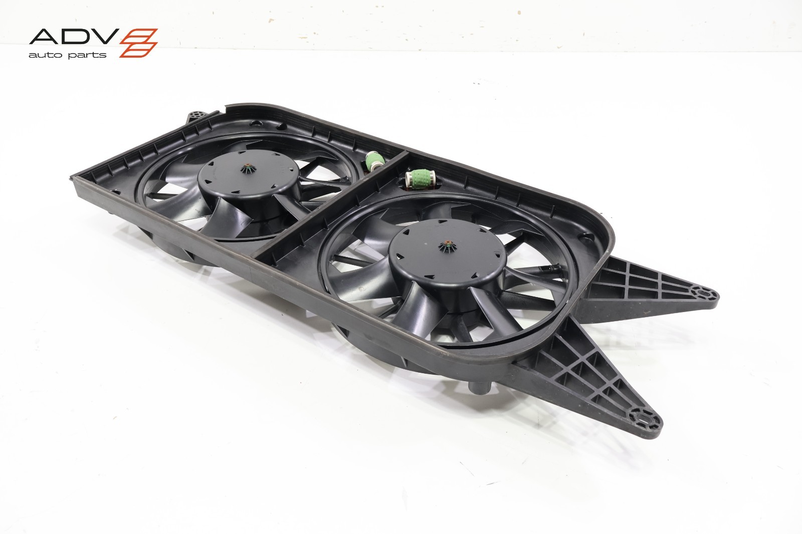 2015 - 2018 FERRARI CALIFORNIA T RADIATOR COOLING DUAL FAN MOTOR W/ SHROUD OEM