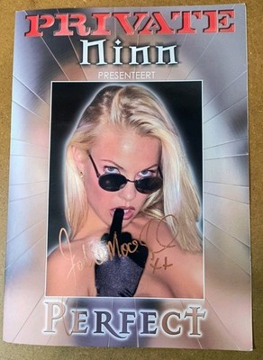 Jodie Moore- Signed Large Autograph Card (4 Pages)