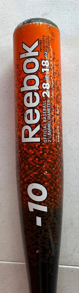 Bate de béisbol juvenil de aleación Reebok VECTOR ONE VR950 28 pulgadas, 18 oz con 2 1/4 barriles Foto 3 de 4