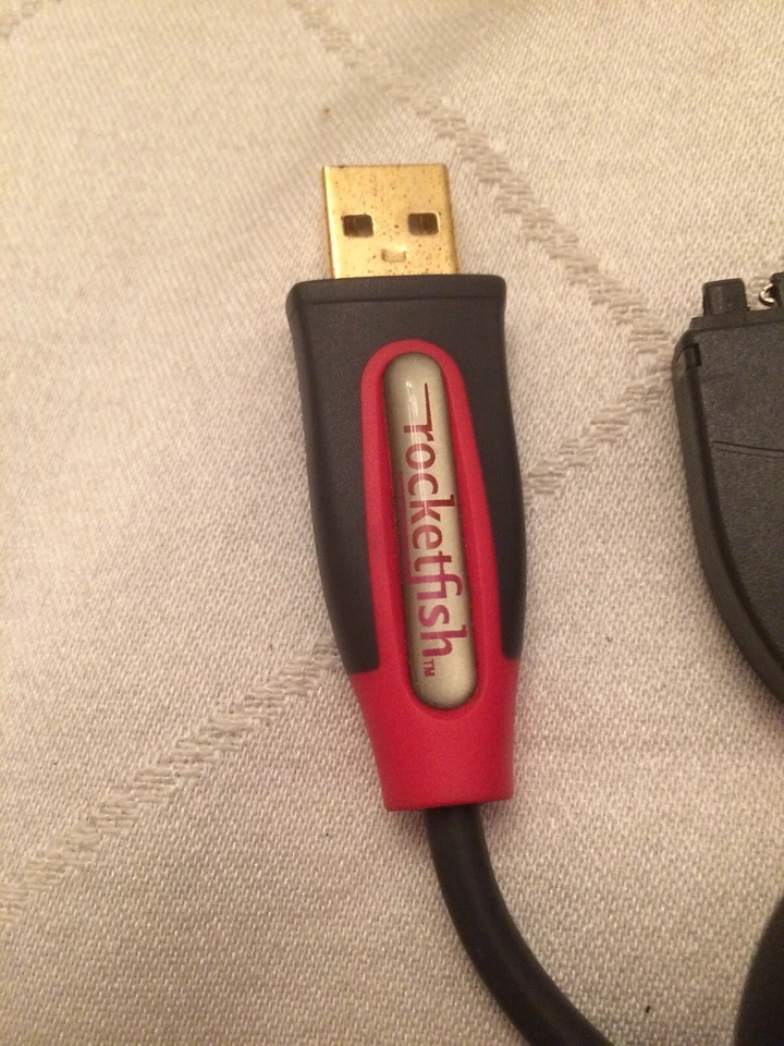 Rocketfish RF-CA1PMA Mobile - USB Charging Cable - Image 2 of 4