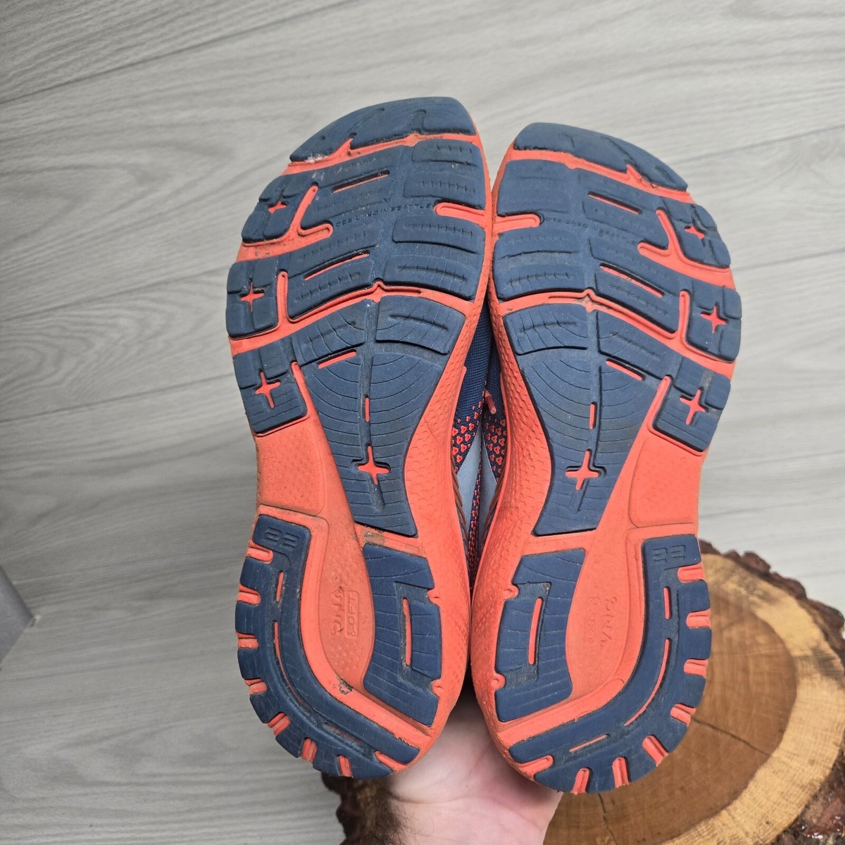Brooks Adrenaline GTS 22 1103661D404 Mens 8.5 Sneakers Blue  display picture 1