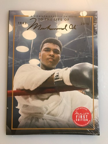 A Commemorative Tribute to the Life of Muhammad Ali 1942-2016 - Photo Book