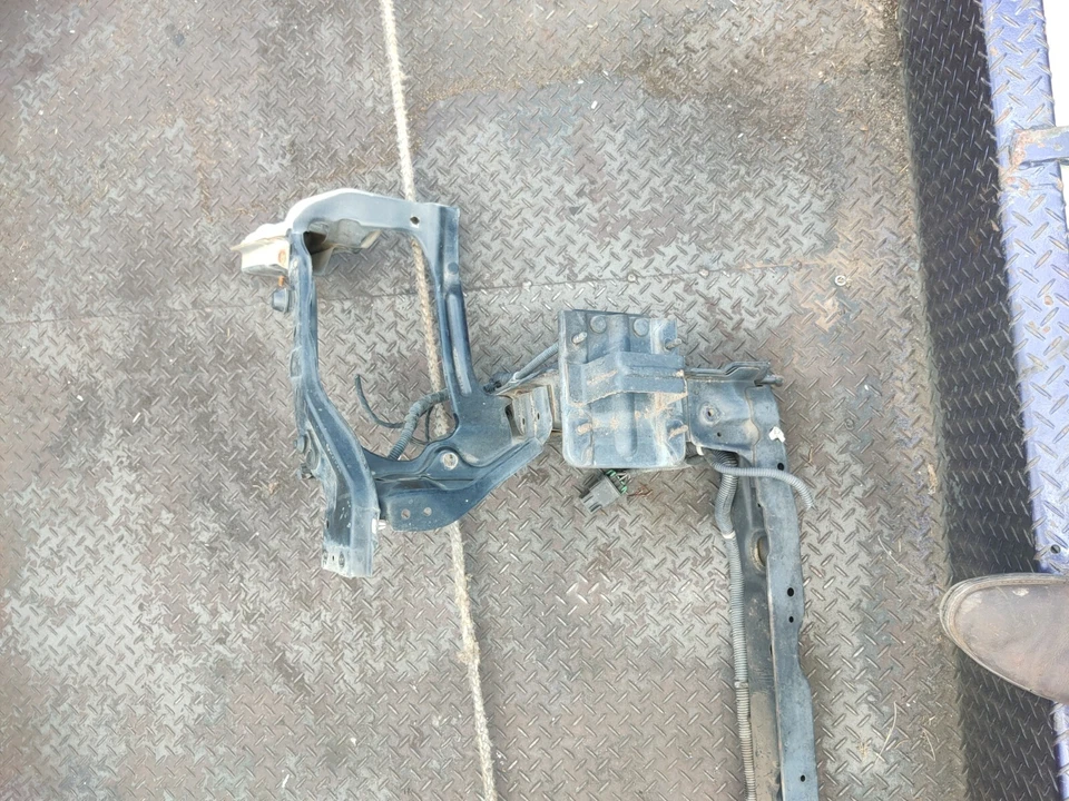 DAEWOO LACETTI Front Radiator Support Panel 1.8L 2003 2004 Sedan - image 4 of 4