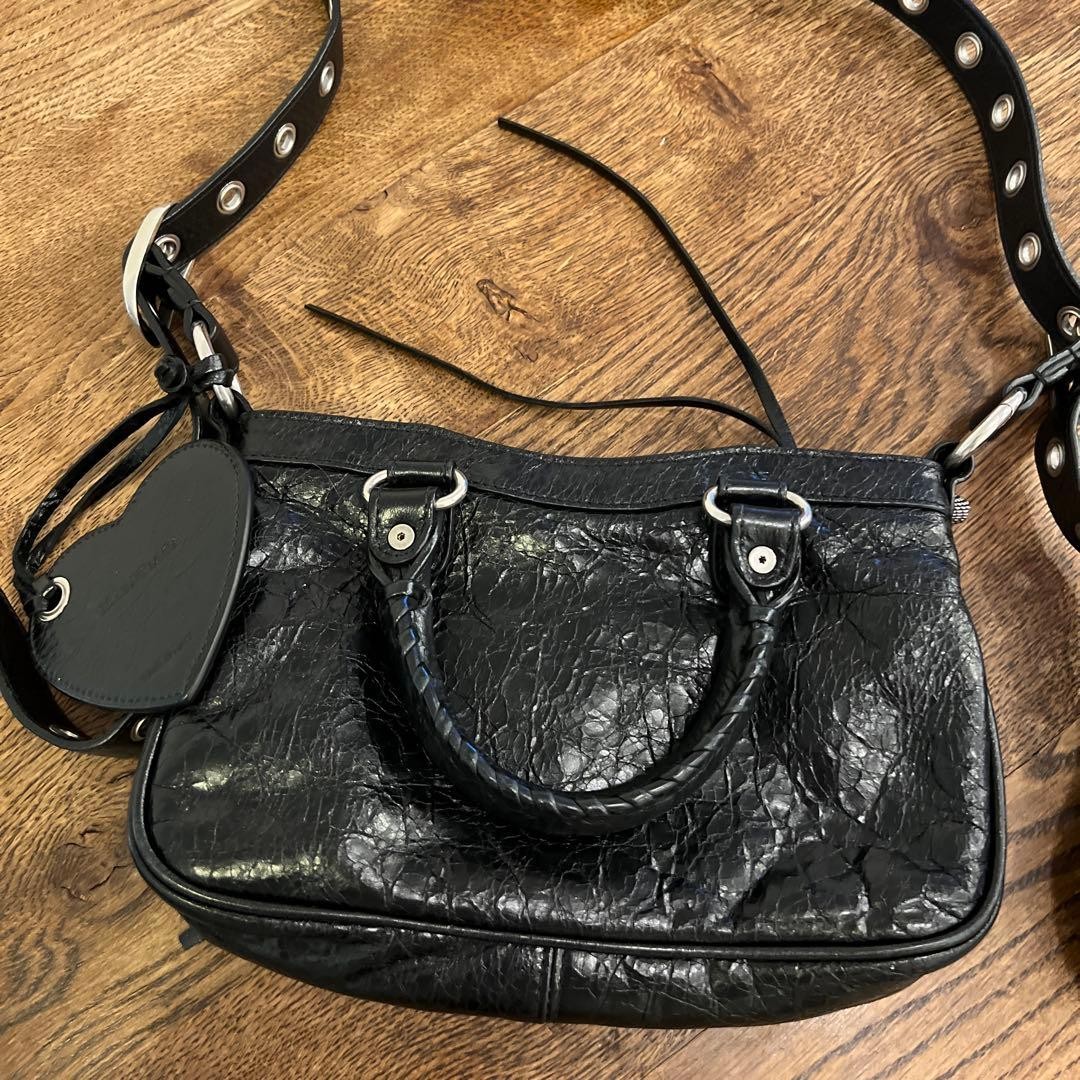 Balenciaga Black Shoulder Bag with Heart Mirror 460989 | eBay