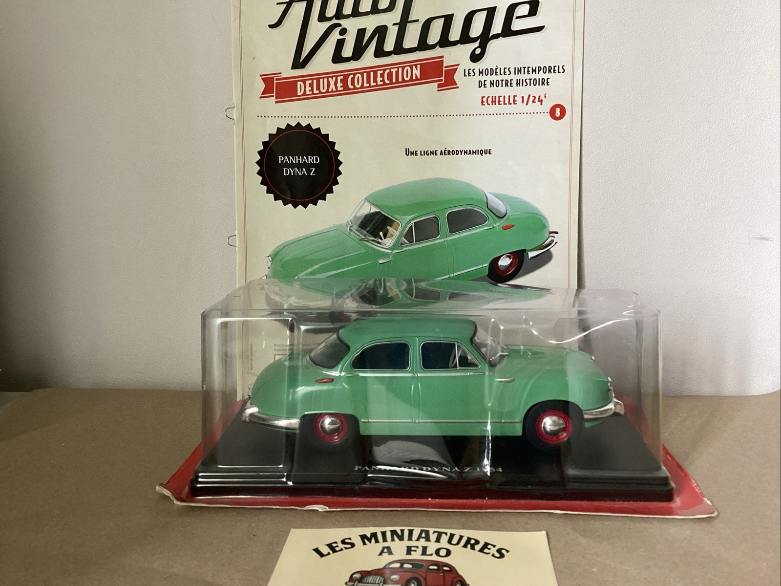 Panhard Dyna Z 1954 Hachette 1/24 miniature de collection en métal zamac
