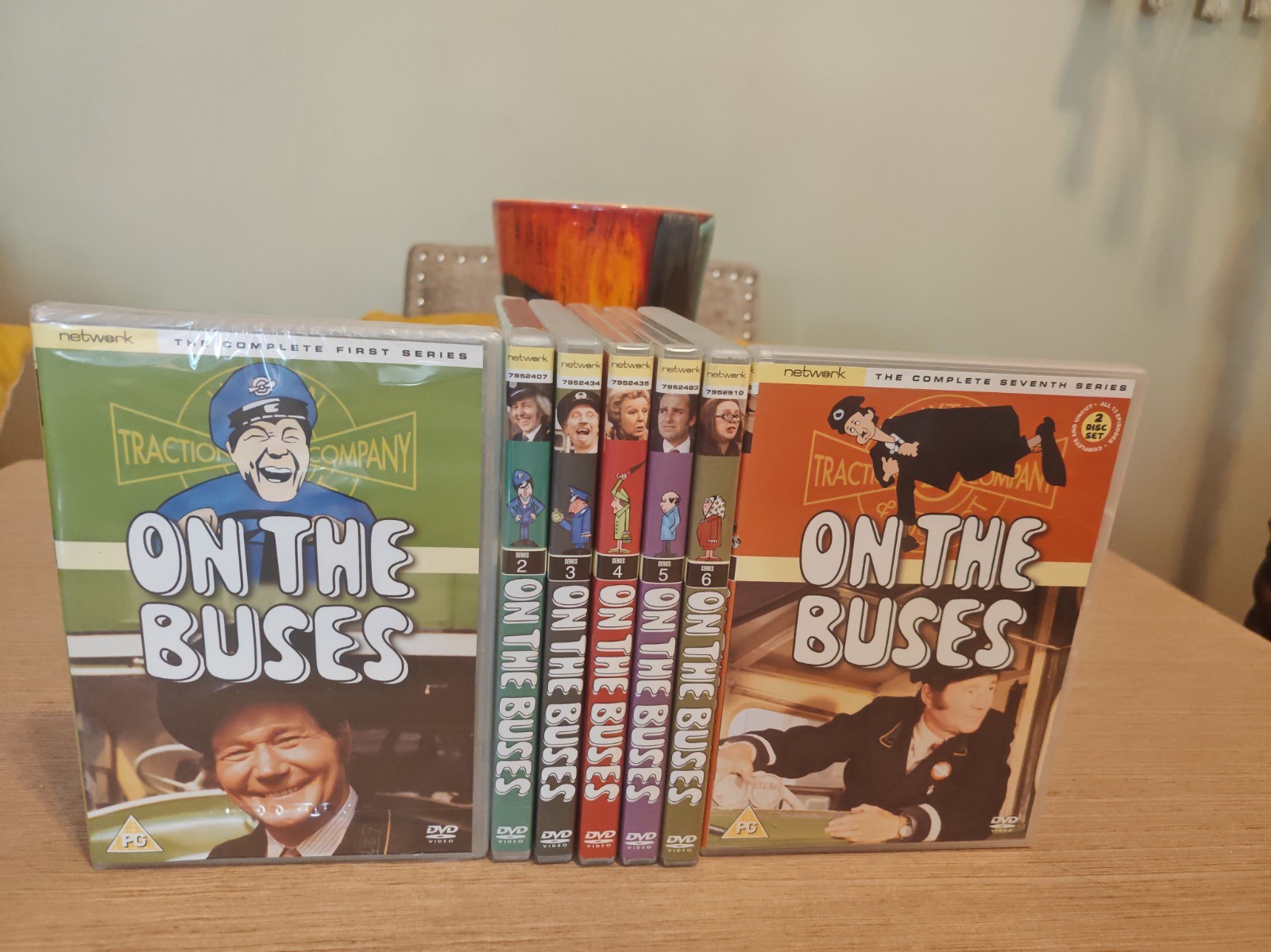 ON THE BUSES COMPLETE SERIES DVD REGION UK BOXSET, 11 DISCS .FREE POST