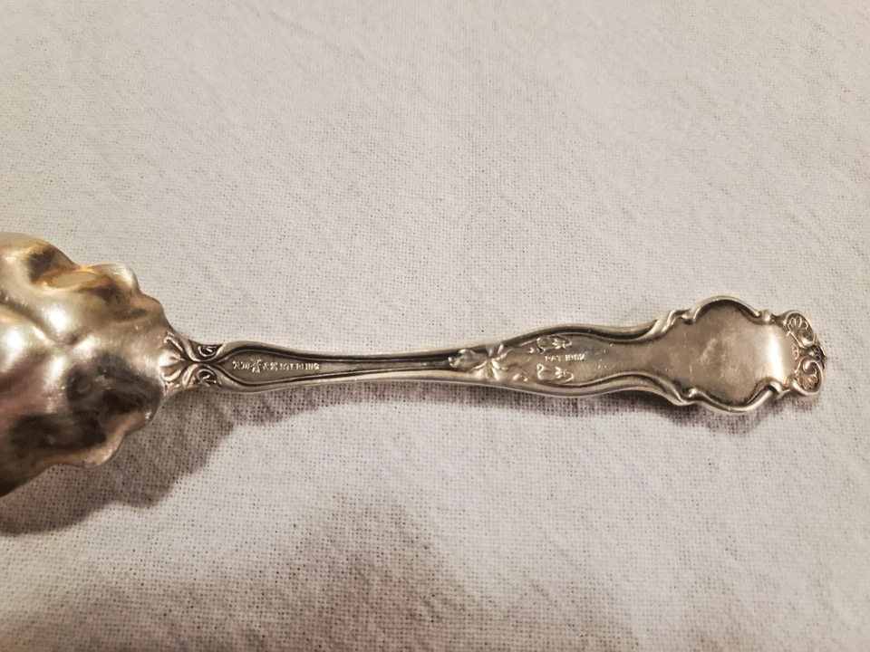 Eton de Wallace, antigua, plata de ley, cuchara para servir bayas, 8 7/8"s 1902 Foto 2 de 3