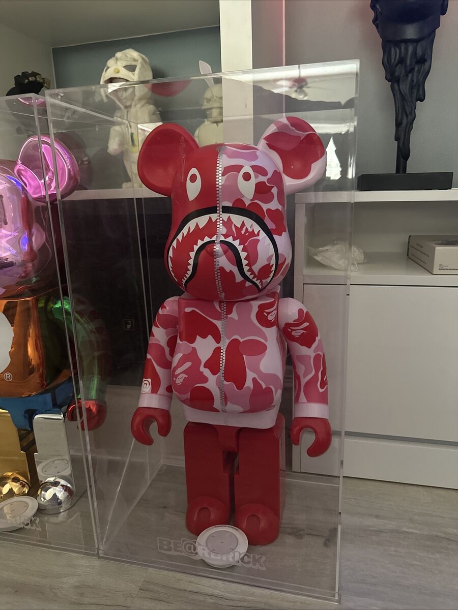 Medicom Toy BE@RBRICK Bape ABC Camo Shark Clear 1000% Pink Medicom Toy BE@RBRICK Bape ABC Camo Shark Clear 1000% Pink