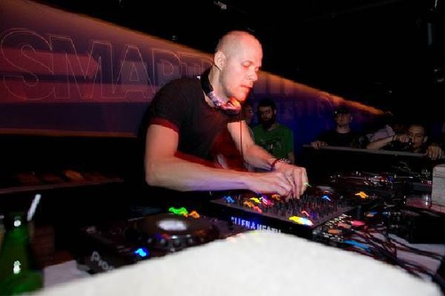 Adam Beyer Live Techno Audio & Video DJ-Sets 256GB USB SPECIAL (1997 - 2024) - Bild 11 von 11
