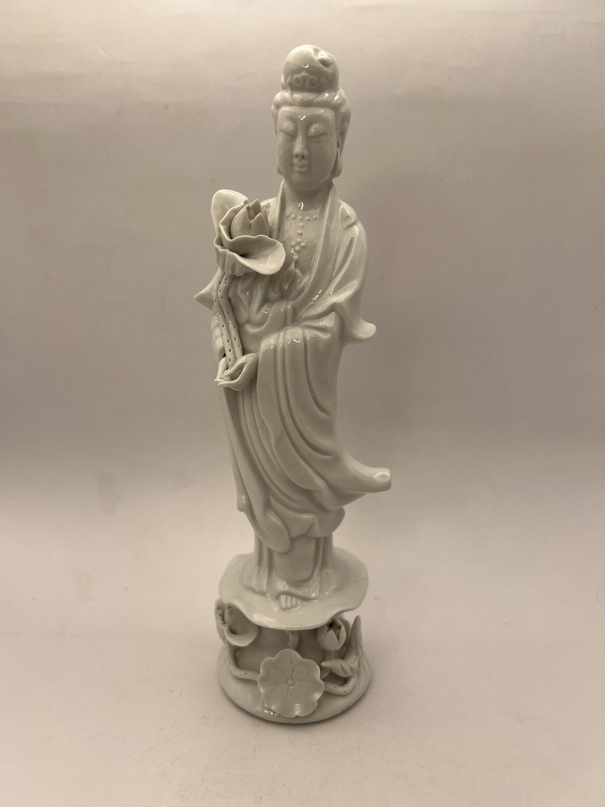 Vtg Blanc De Chine Porcelain Goddess upon Lotus Flower Figurine 8
