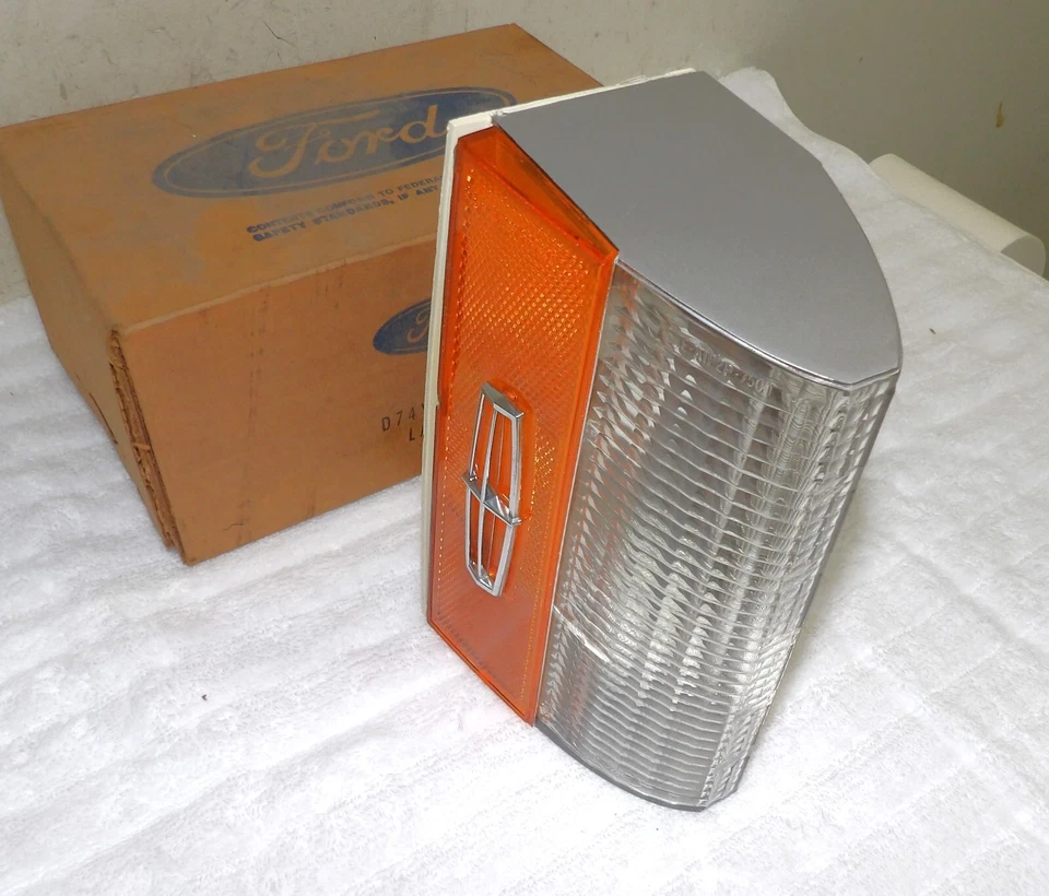 1977 1978 1979 1980 Lincoln Versailles Nuevo de Lote Antiguo Conjunto de Lámpara de Estacionamiento Exterior Delantera Foto 2 de 4