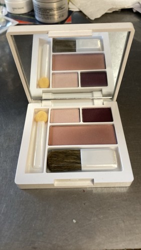 Clinique Eyeshadow Duo & Blush 20 Jammin (pink & Amethist/01 New Cliover Blush - 第 1/3 張圖片