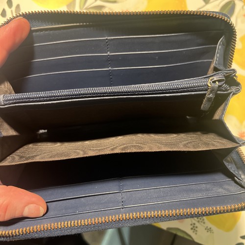 Gucci Long Wallet Round Zip MARMONT BLONDE Denim Authentic GUARANTEED or X2 $ - Picture 4 of 11