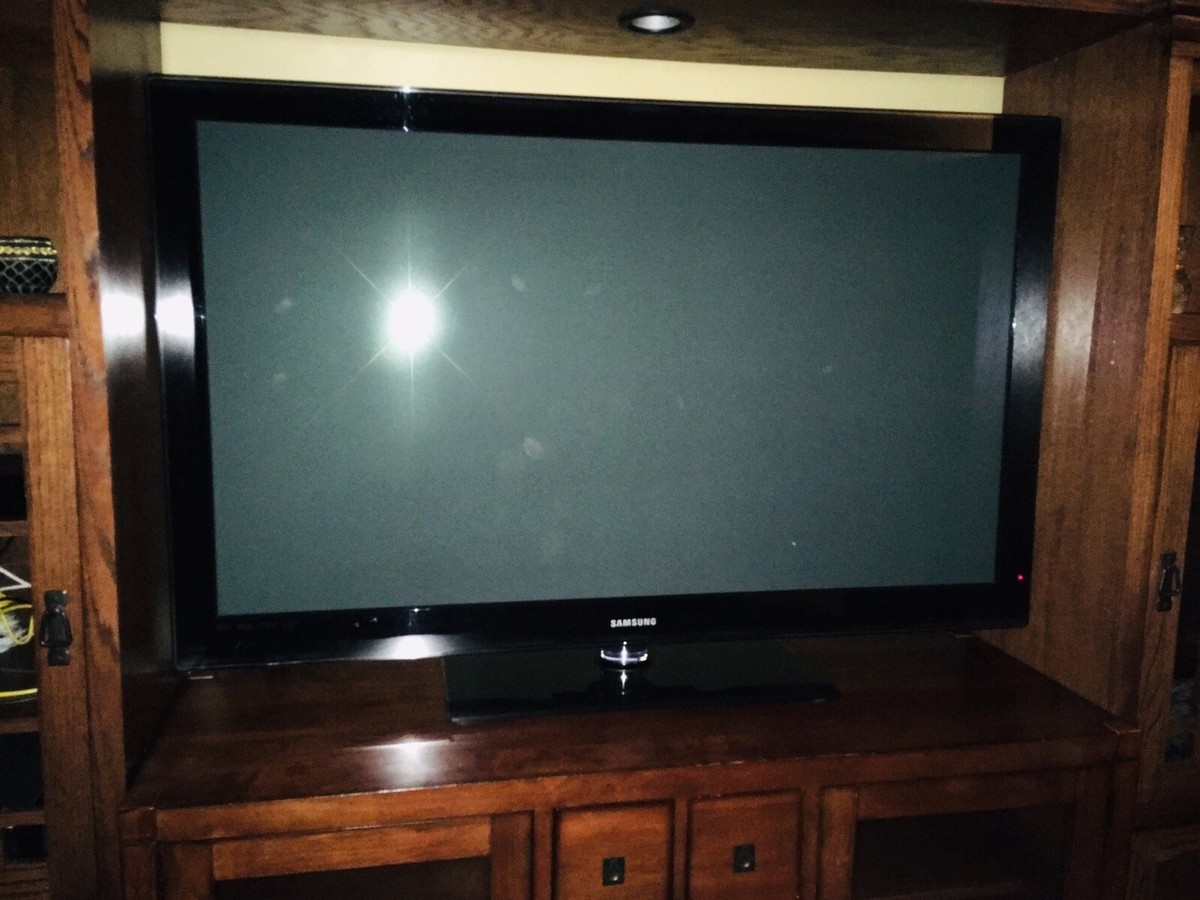 SAMSUNG 1080 /600Hz PlLASMA HD TV PN58B55OT2FX 58