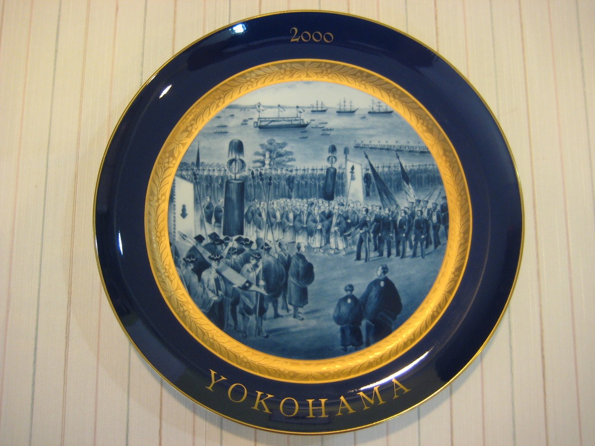横濱増田窯 ヨコハマイヤープレート 1999年 横浜鈍宅之図 金彩 飾皿