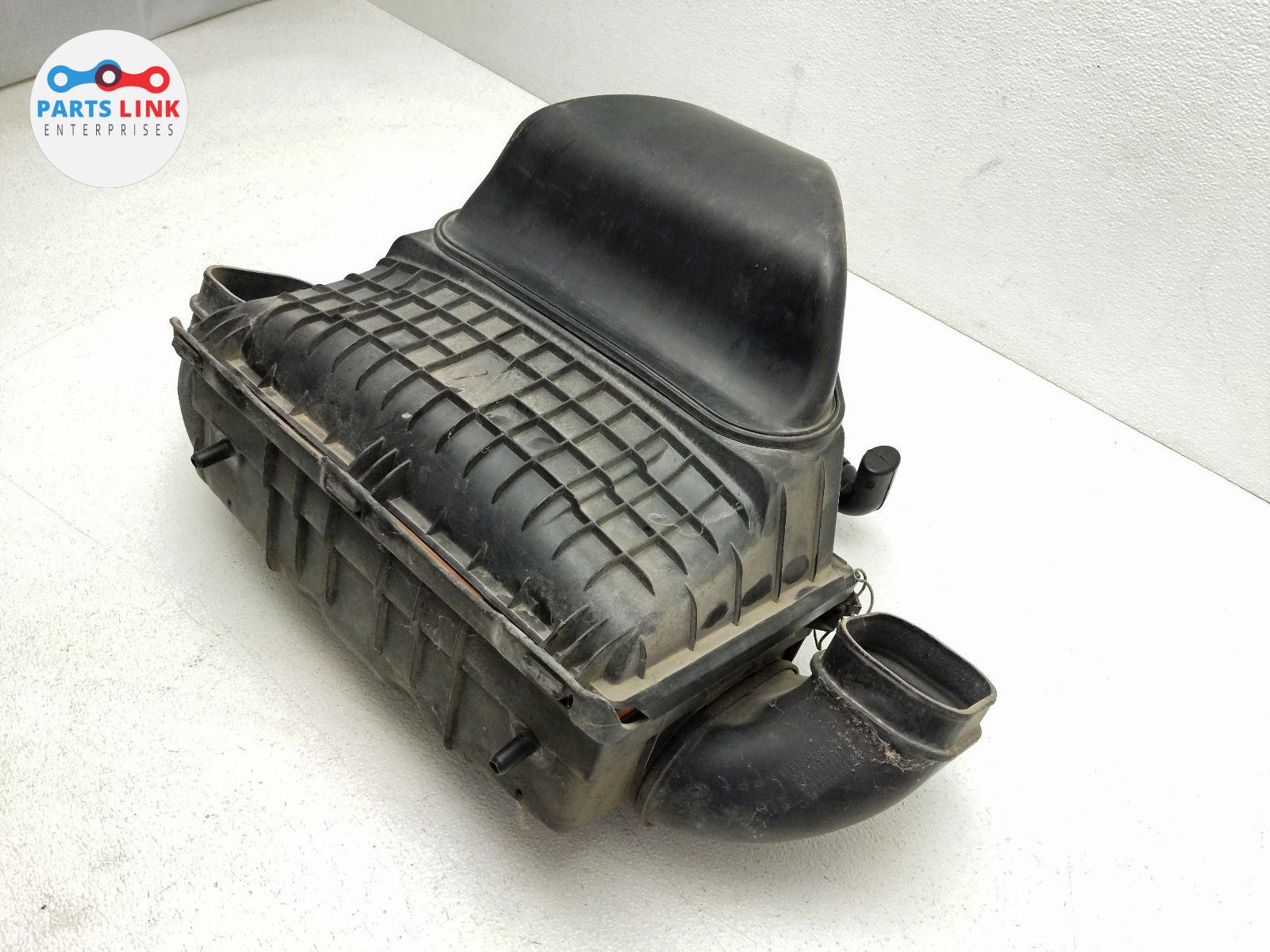 2007-17 MASERATI GranTurismo AIR CLEANER INTAKE FILTER PIPE HOSE BOX 4.2L M145