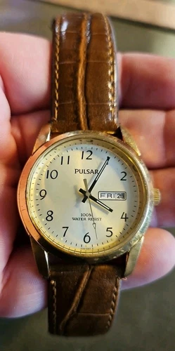 Vintage Men's PULSAR By Seiko Day Date Gold Tone VJ33-X006 Quartz Watch WORKING