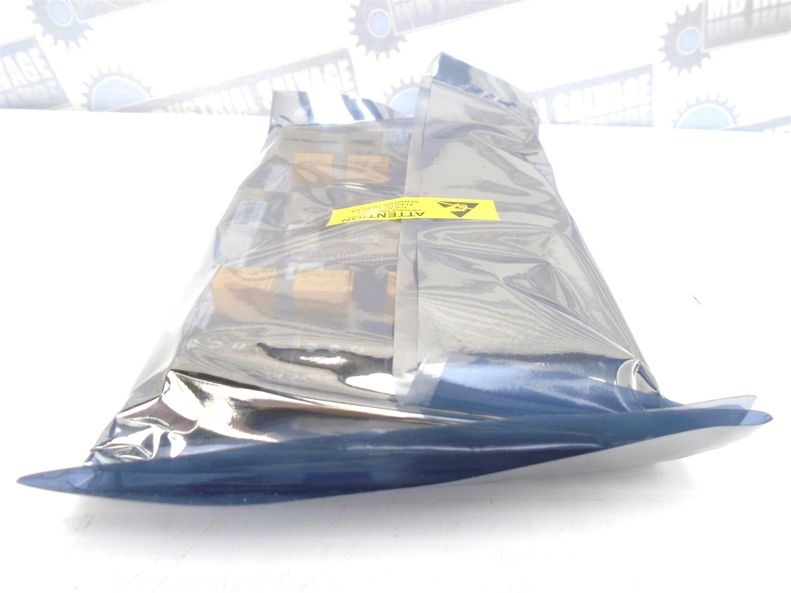 SOFTWARE HOUSE - AS0074-000 - R8 OUTPUT READER BUS MODULE ACCESS CONTROL (NEW)