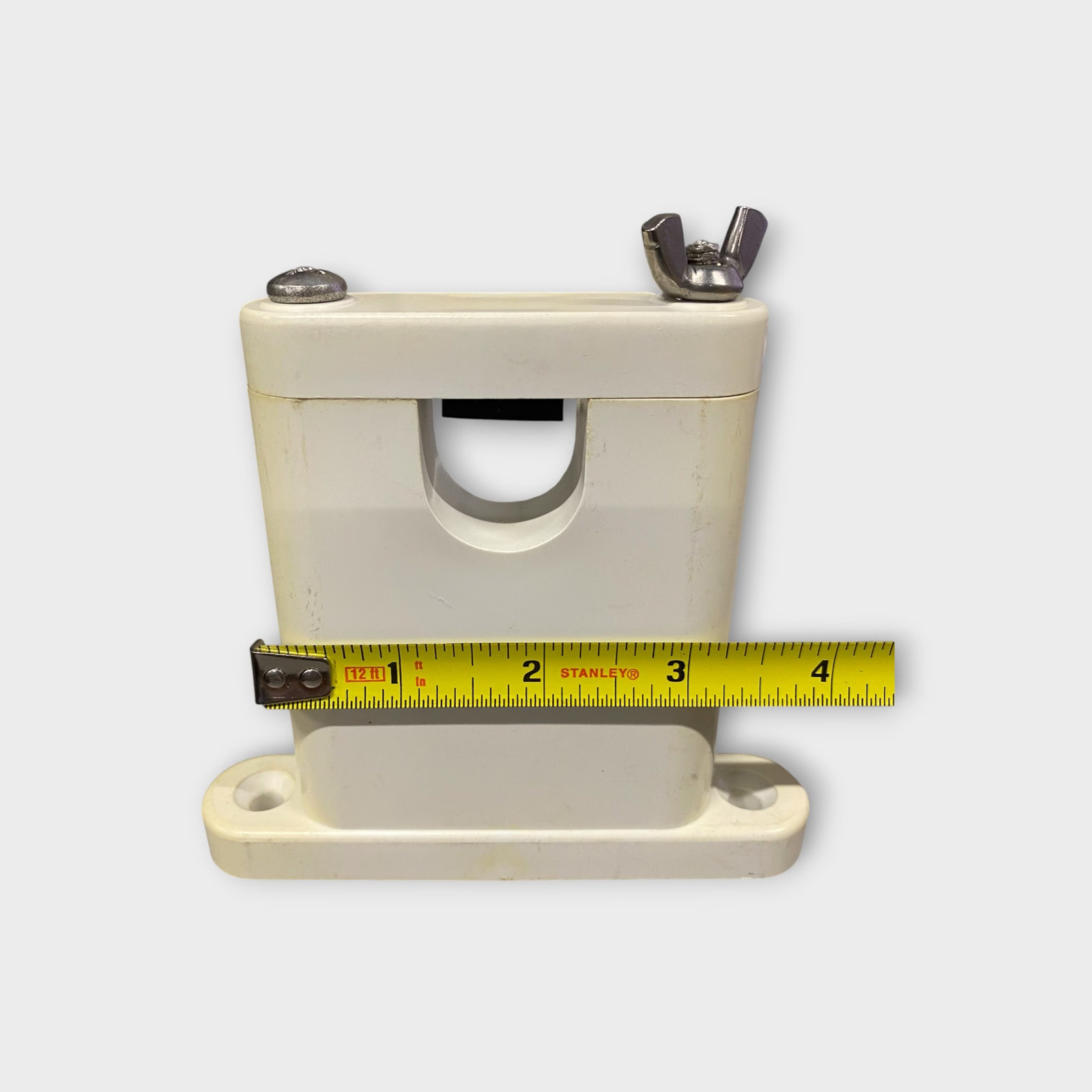 Newmar Plastic Upper Antenna Clamp with Hardware (1" Diameter) - New - Blem