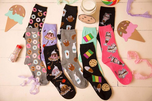 Women’s Crew Socks | Smores Fun Sweet Treats Novelty Socks | 2 Pair - Picture 3 of 7