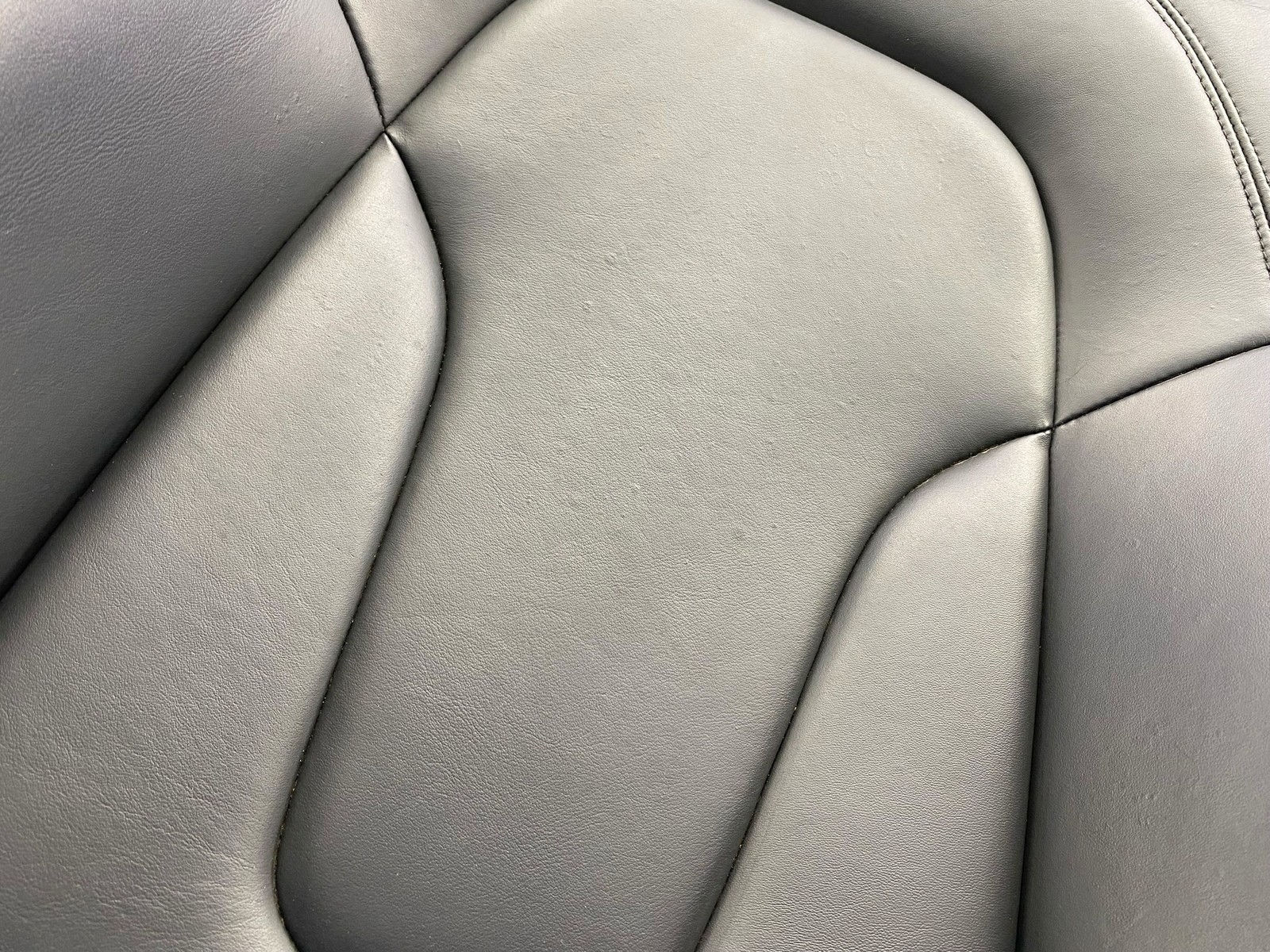 2011-2013 AUDI R8 CONVERTIBLE FRONT LEFT UPPER HEATED SEAT CUSHION BLACK LEATHER
