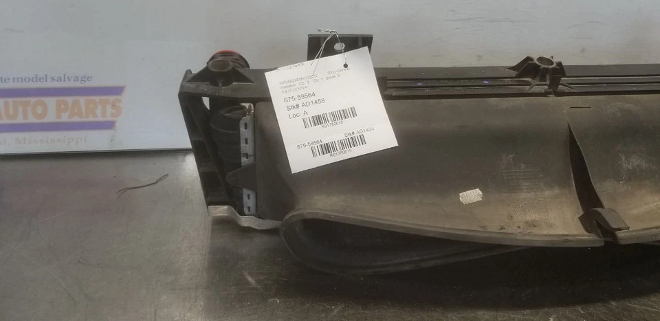 08 PORSCHE CAYMAN S 987 3.4L CENTER RADIATOR ASSEMBLY - Image 3 of 4