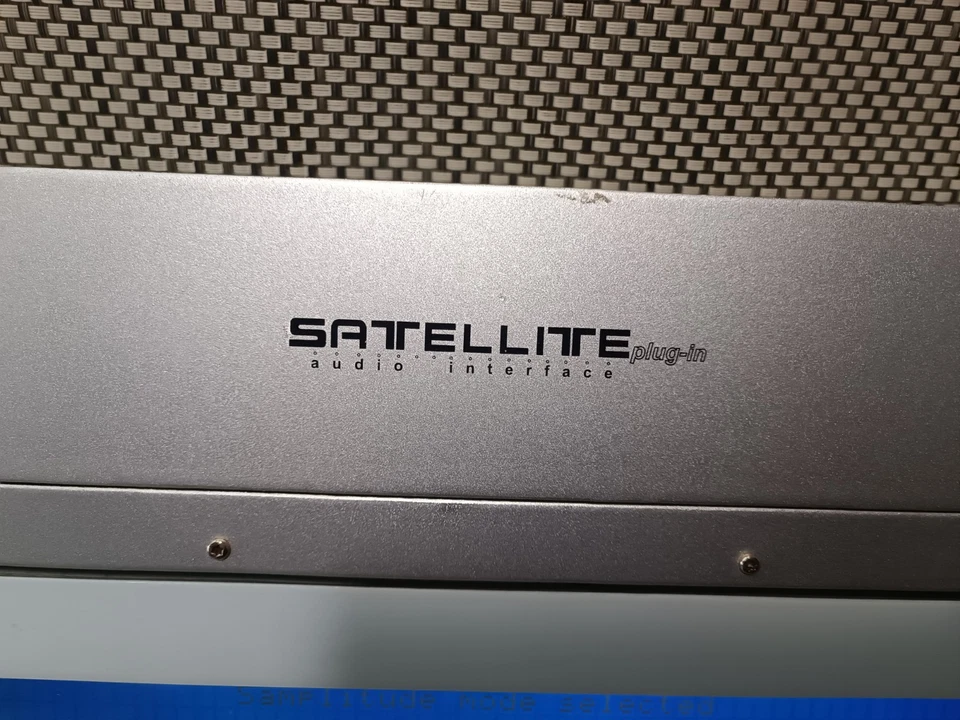 Icon QCon Audio DAW Controller Station USB Midi - Image 4 of 4