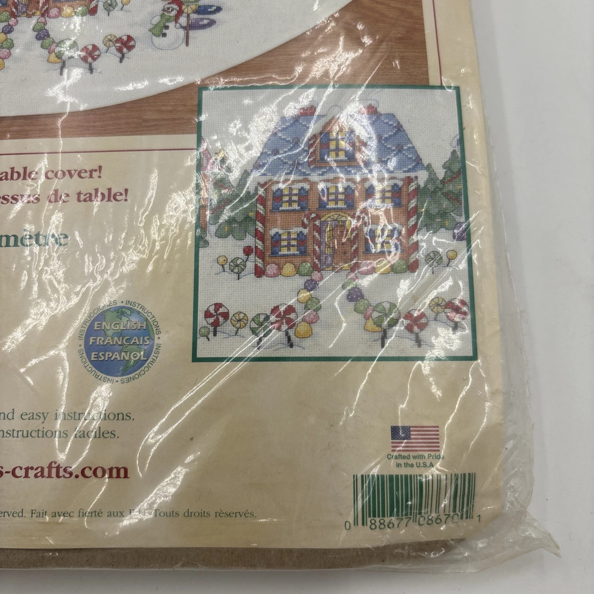 Dimensions Gingerbread Land Tree Skirt Counted Cross Stitch Kit 8670 Christmas
