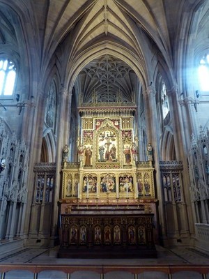 Foto 6x4 Wakefield Kathedrale Wakefield\/SE3320 The sanctuary and high al c2017