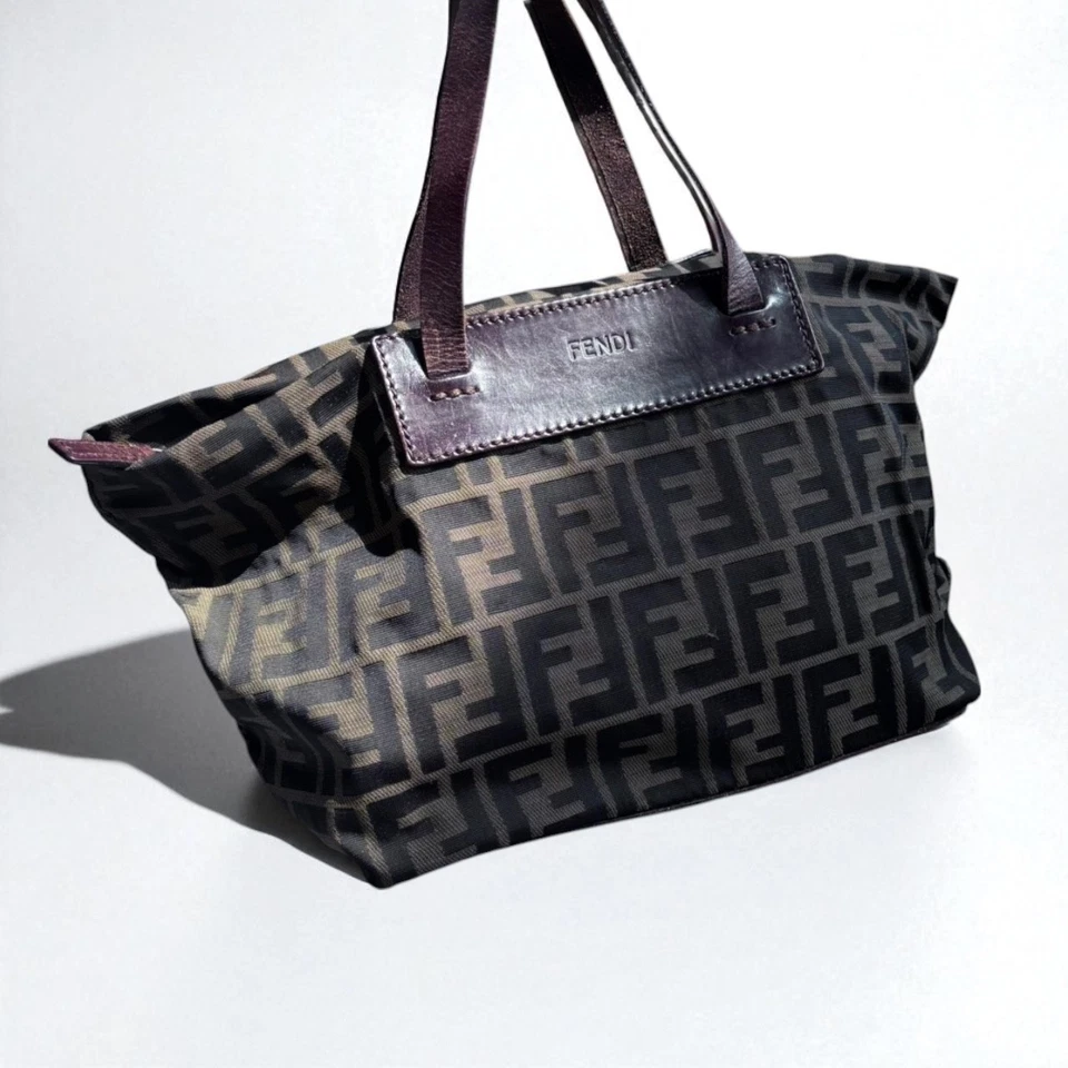 Auténtico Bolso de Mano Fendi Zucca Nylon Lona Cuero de Becerro Foto 2 de 4