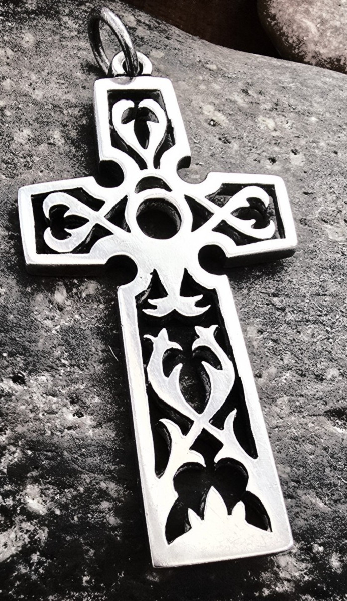 Retired James Avery LARGE Openwork Cross Pendant