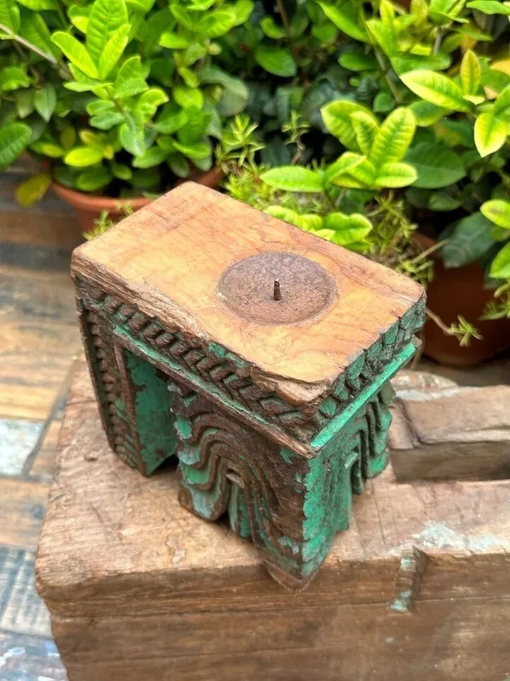 Antiguo candelabro de mesa con soporte verde floral tallado a mano de madera antigua Foto 3 de 4