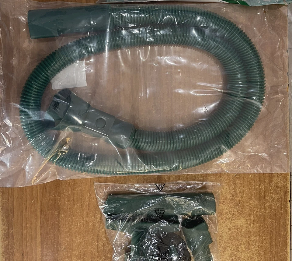 ASPIRAPOLVERE FOLLETTO VORWERK VK130 VK131 CON GARANZIA TUBO KIT PUNTE SACCHETTI - Immagine 2 di 4