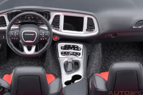 1/18 AUTOart Dodge Challenger R/T Scat Pack Shaker Widebody 2022 (Smoke Show) - Imagen 16 de 17