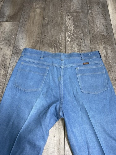 VTG Wrangler Denim Jeans Men Size 36X30 (33x30) Light Blue Straight Leg USA Made - Picture 11 of 18