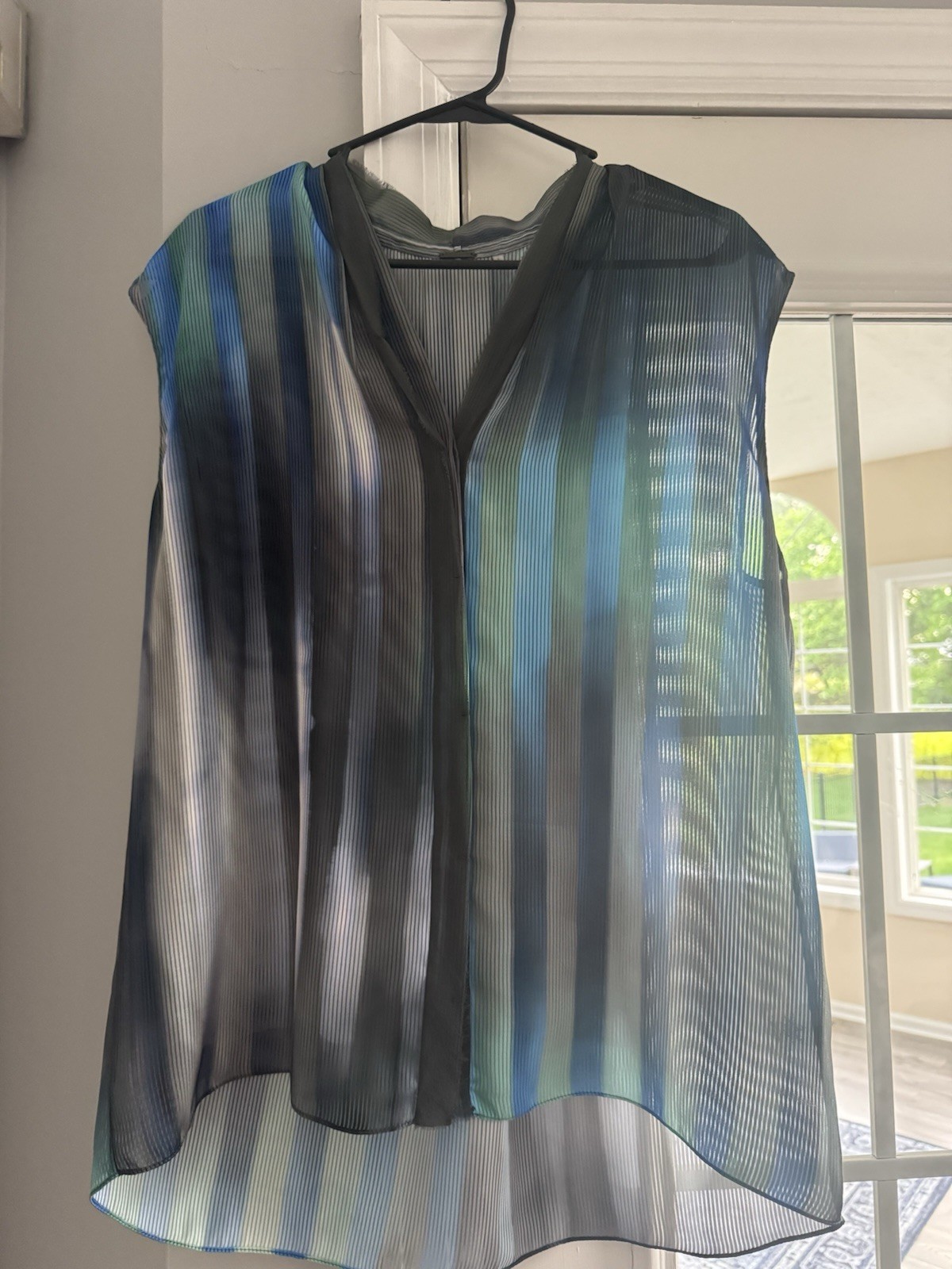 Elie Tahari Women's Sheer Striped V-Neck Sleeveless Blouse Blue Green L