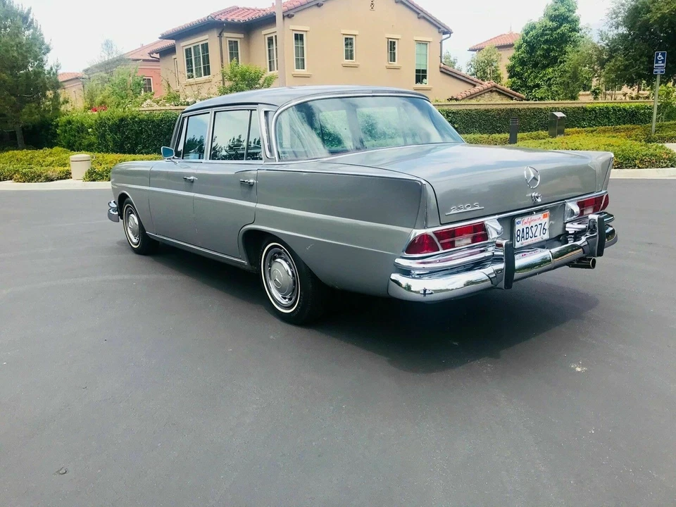 1967 Mercedes Heckflosse W111 230S Automatik Sammlerzusta 118000 Milles - Bild 3 von 4