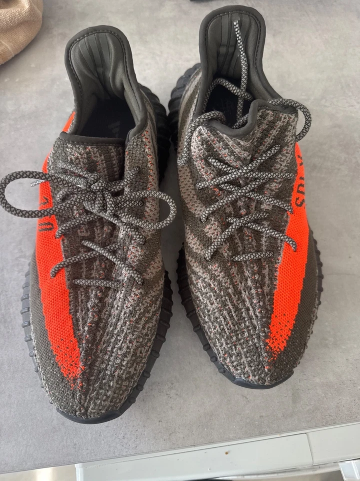 Size 9.5 - adidas Yeezy Boost 350 V2 Low Carbon Beluga, photo 2 of 4