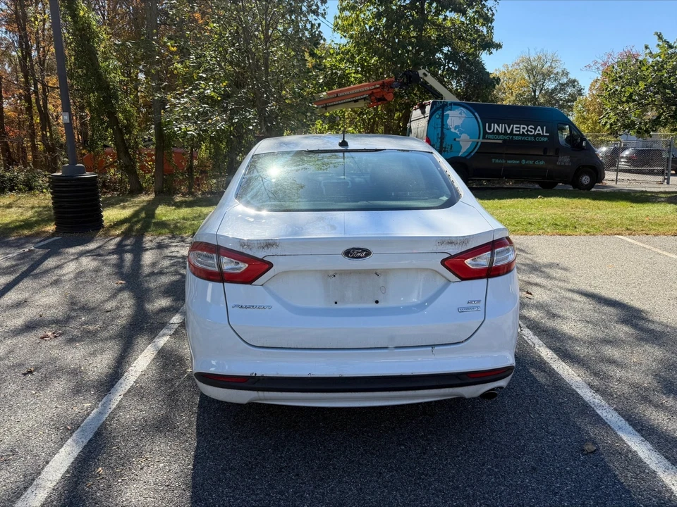 Ford Fusion SE 2014 Foto 2 de 4