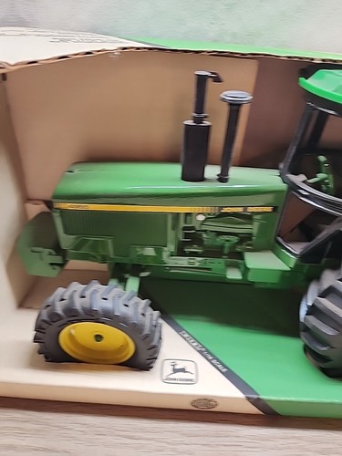 Ertl John Deere 4955 MFWD Tractor Diecast 1:16 - Picture 3 of 6