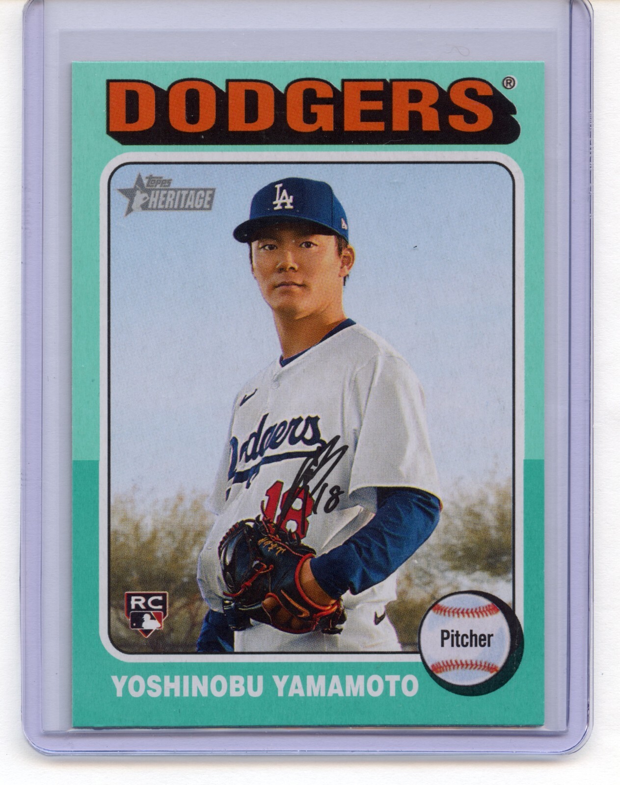 2024 Topps Heritage High Number Yoshinobu Yamamoto Aqua Bordered #553 RC SP