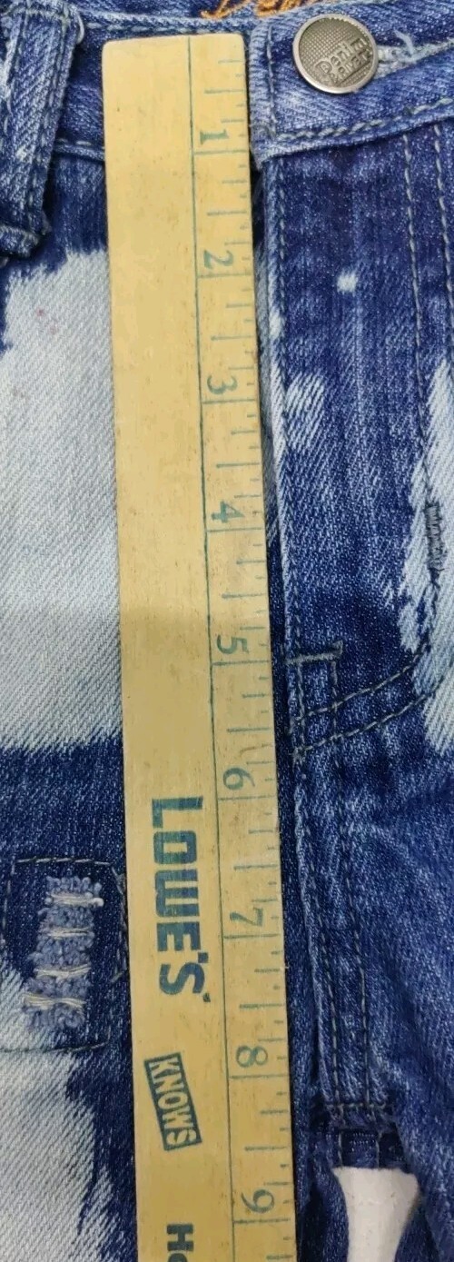 Picture 4 of 8