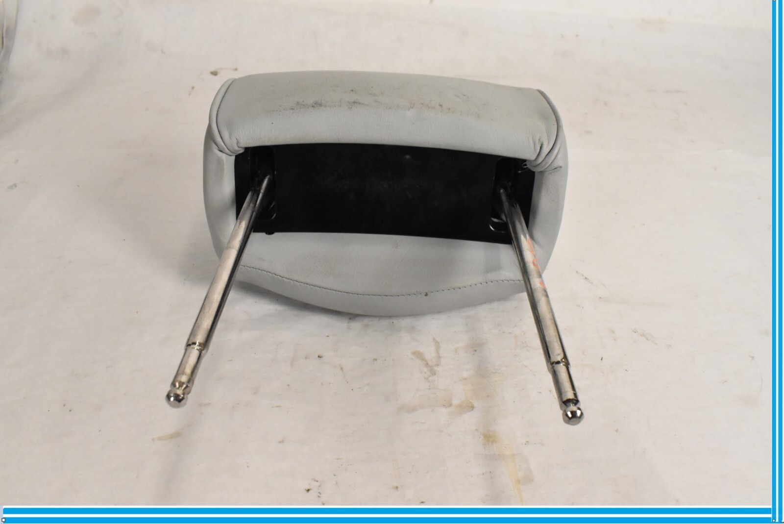 Maserati Quattroporte 2004-2008 Front Left Headrest Gray