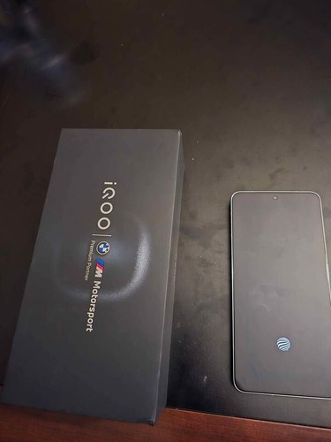 VIVO iQOO 13, WHITE, 6.82" AMOLED, 3 x 50MP, 16GB RAM, 512GB SSD GLOBAL VERSION