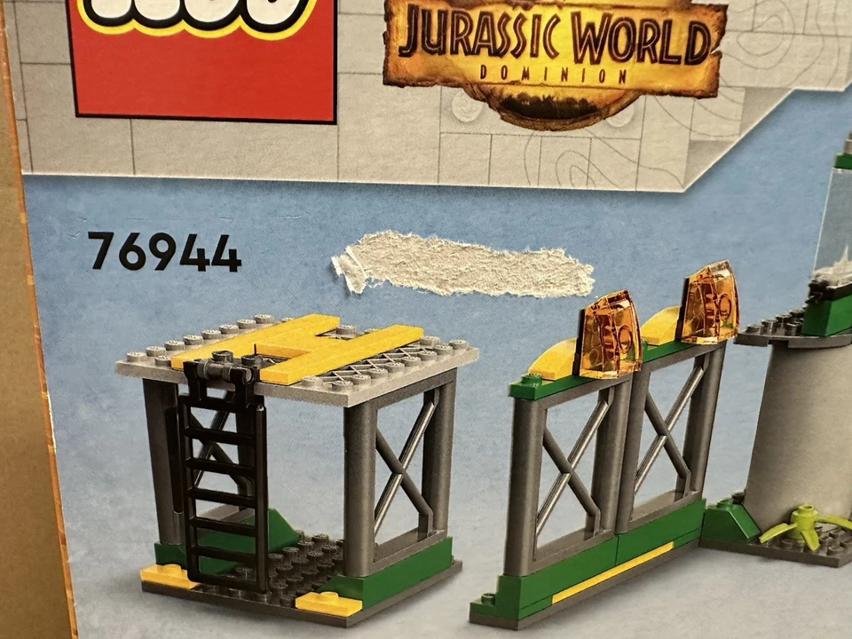 LEGO Jurassic World - 76944 - T. rex Dinosaur Breakout - NUEVO - ENVÍO GRATUITO Foto 3 de 4