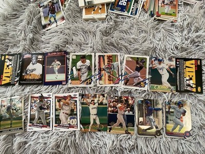 Baseball Sports Card Lot - 14 Different Topps And Fleers Sports Cards