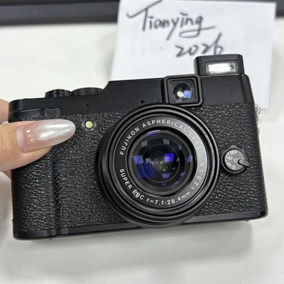 FUJIFILM X10 12MP Digital Camera with 12 Megapixel Optical Zoom Black 95%New