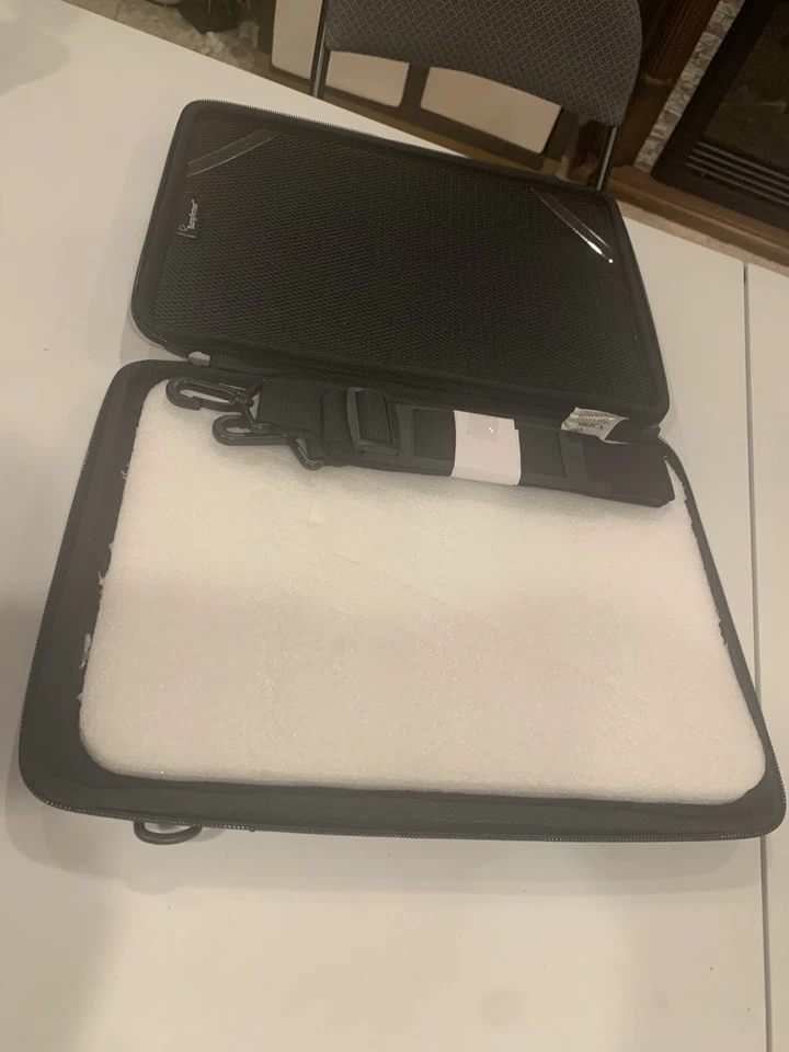 BUMP ARMOR TECH-PRO 13 X 10"  RUGGED CARRYING CASE FOR ELECTRONICS - Image 2 of 3
